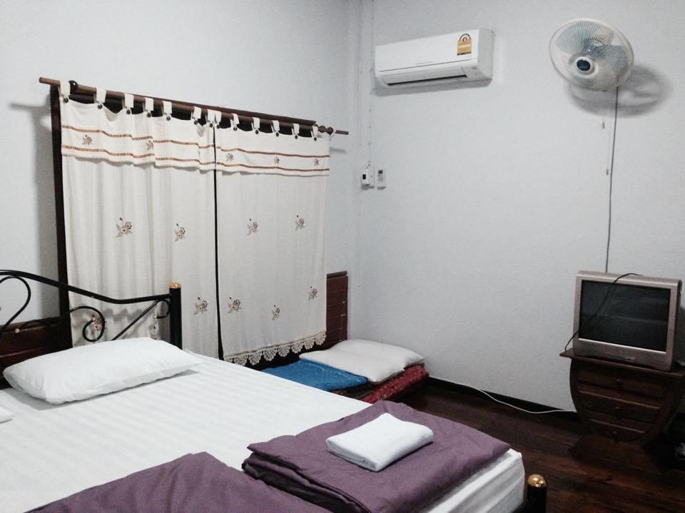 Pimpa House Hotel Ban Hua Nam Mae Sakut Exterior foto