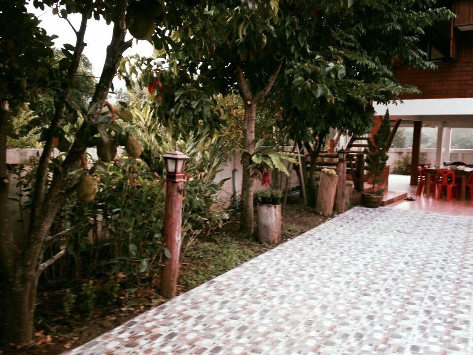 Pimpa House Hotel Ban Hua Nam Mae Sakut Exterior foto
