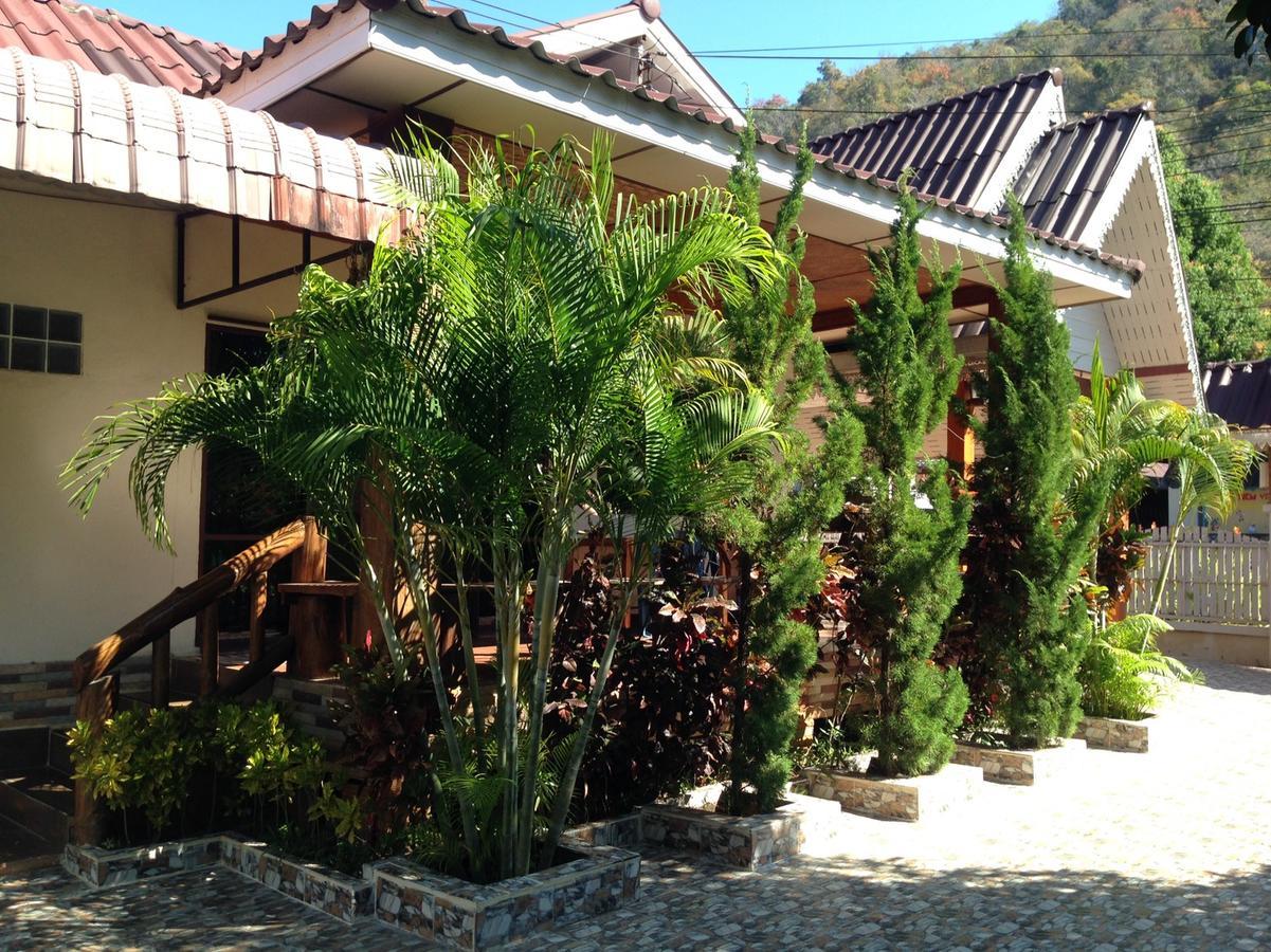 Pimpa House Hotel Ban Hua Nam Mae Sakut Exterior foto